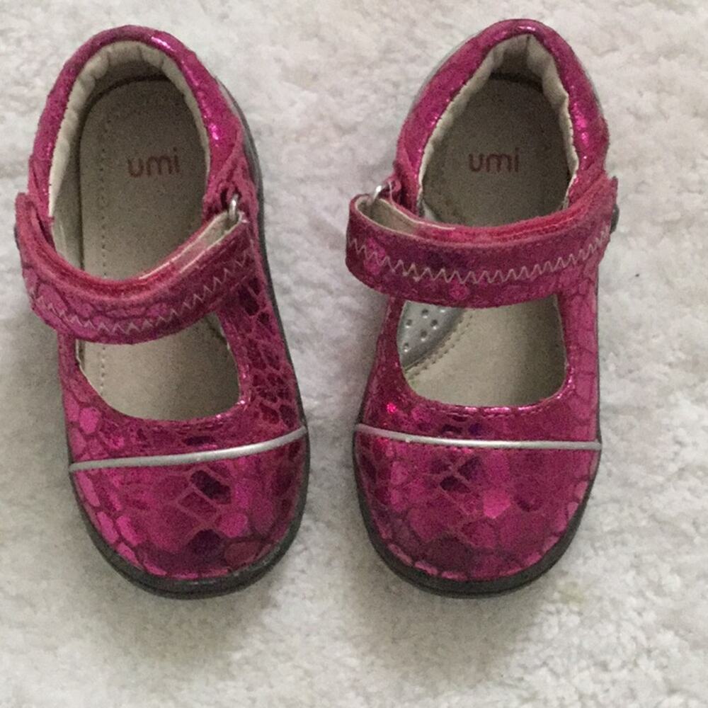 Umi 5.5 Hot pink shimmer shoes leather upper & lining good rubber soles like new